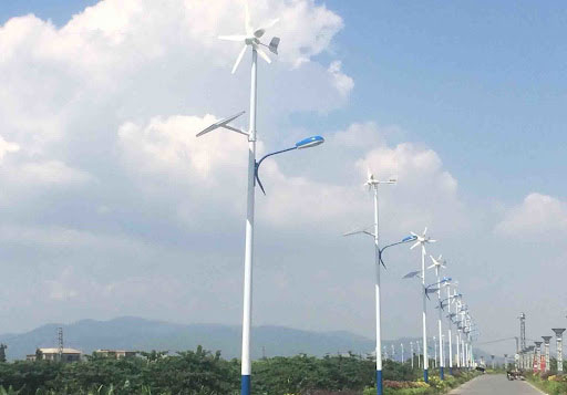 風光互補路燈廠家目前做的比較好有哪些？