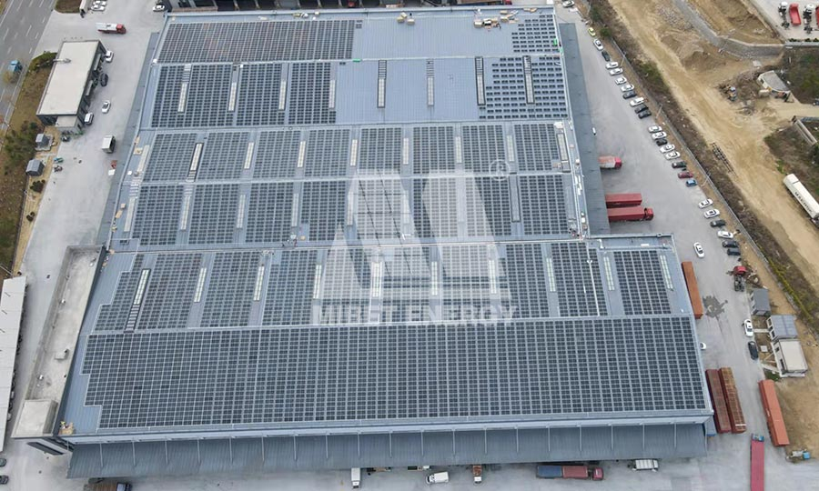 山東濟(jì)南彩鋼瓦屋頂光伏系統(tǒng)項(xiàng)目 2.4MW