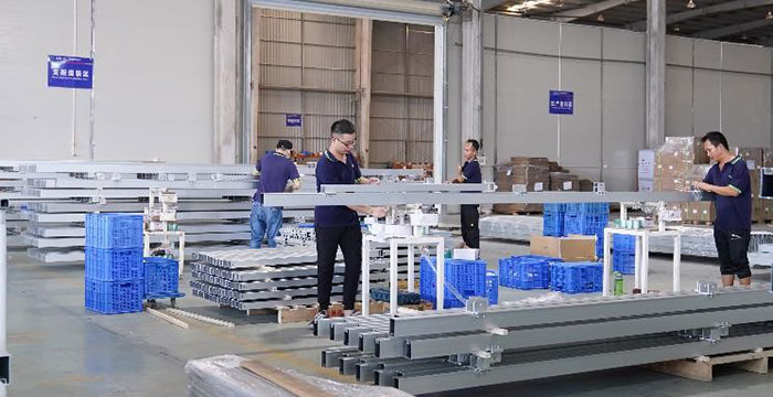 支架組裝過(guò)程